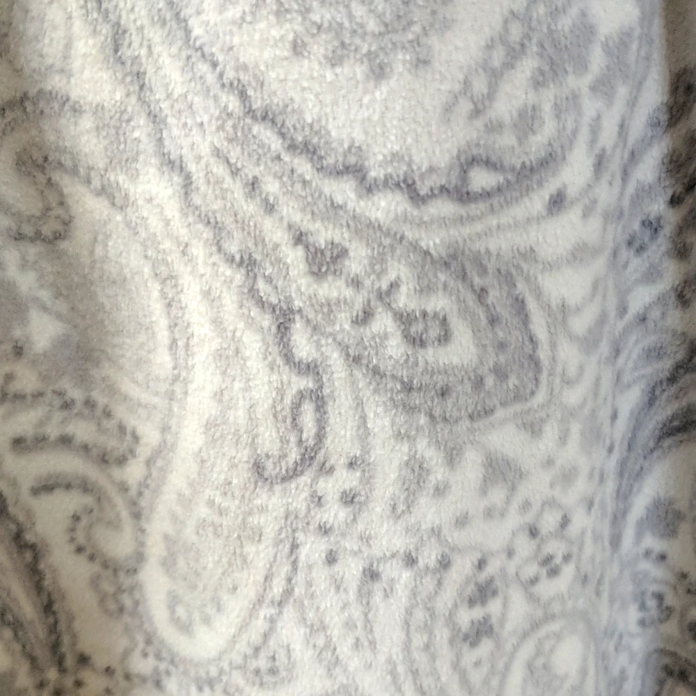 Aria, women's fleece nightgown. Size M